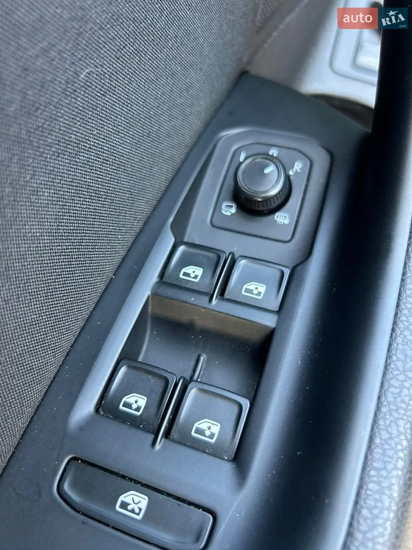 2017 Volkswagen Passat - мініатюра 27