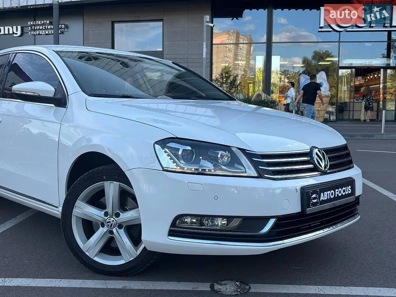 2011 Volkswagen Passat - мініатюра 2