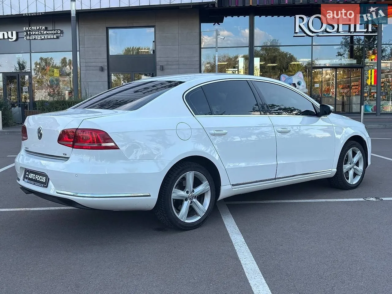 2011 Volkswagen Passat - мініатюра 9
