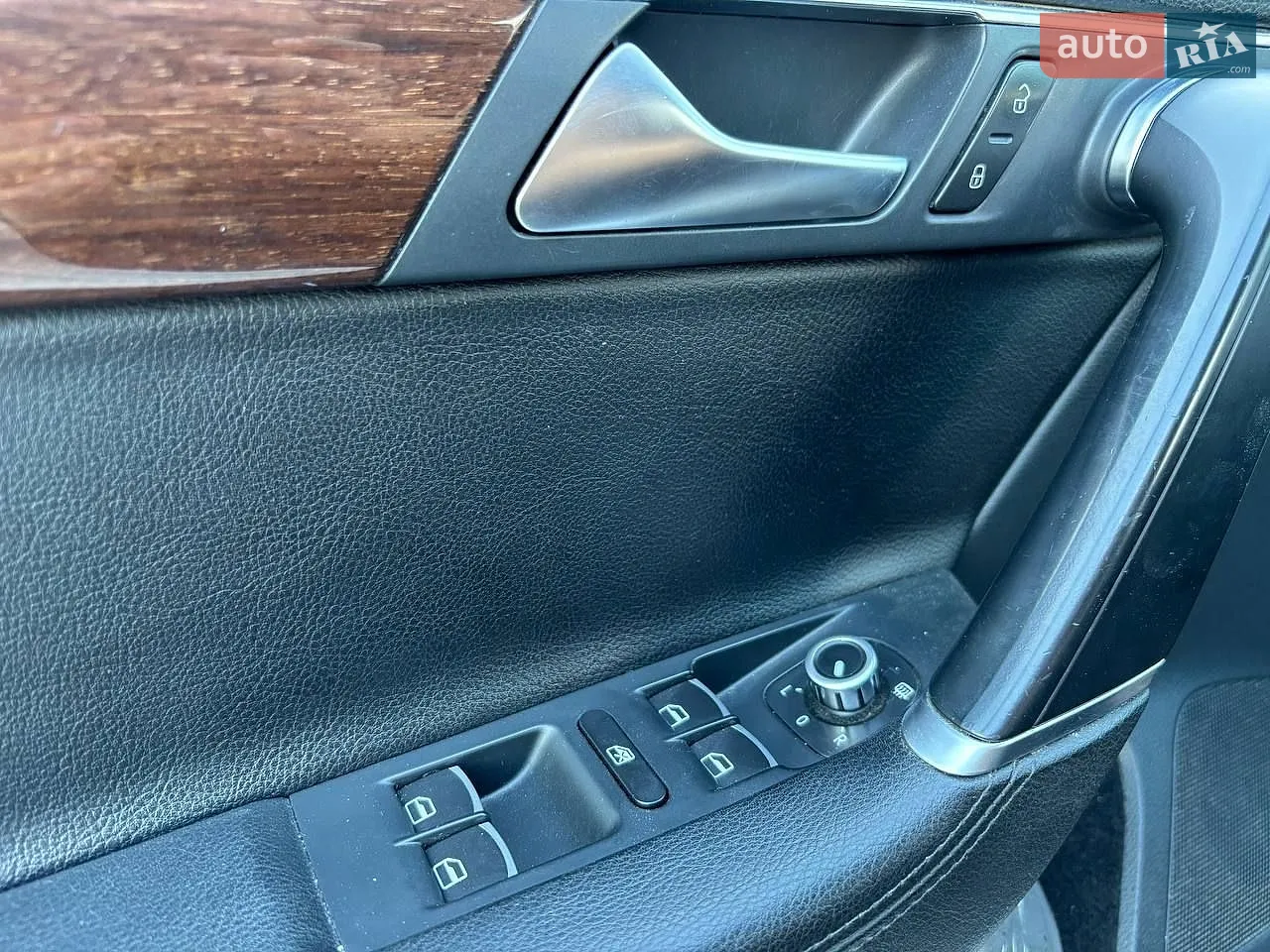 2011 Volkswagen Passat - мініатюра 24