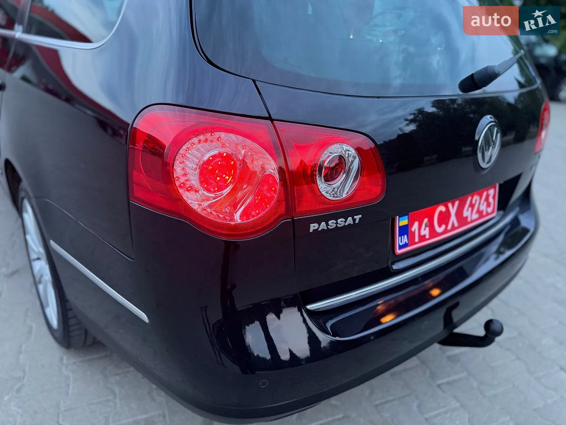 2010 Volkswagen Passat - мініатюра 9