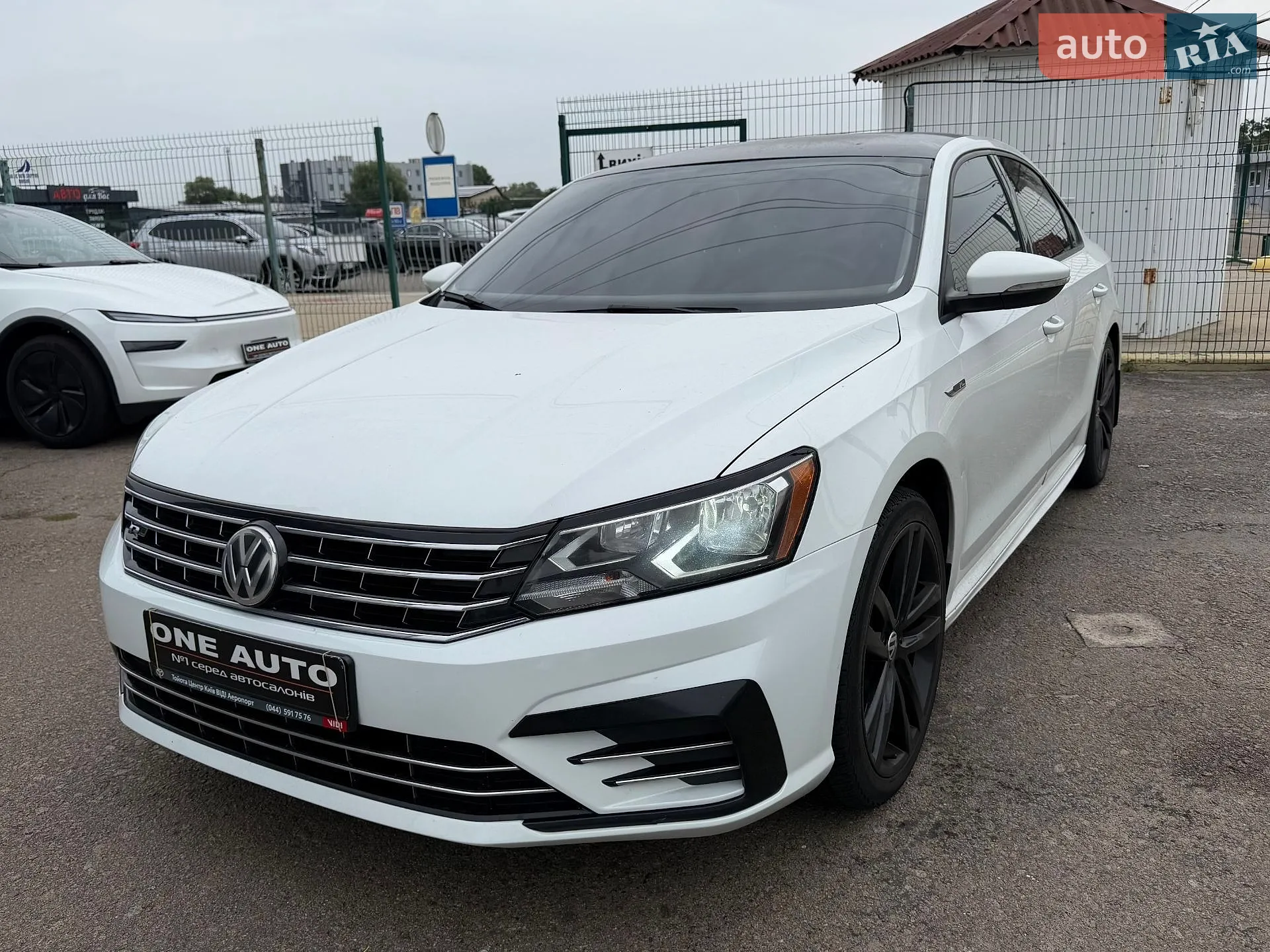 2018 Volkswagen Passat - фото 1