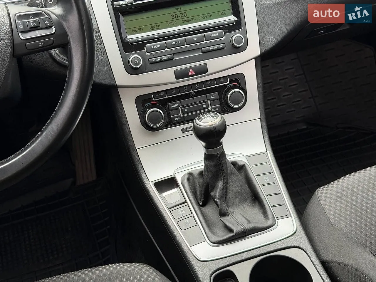 2011 Volkswagen Passat - мініатюра 35