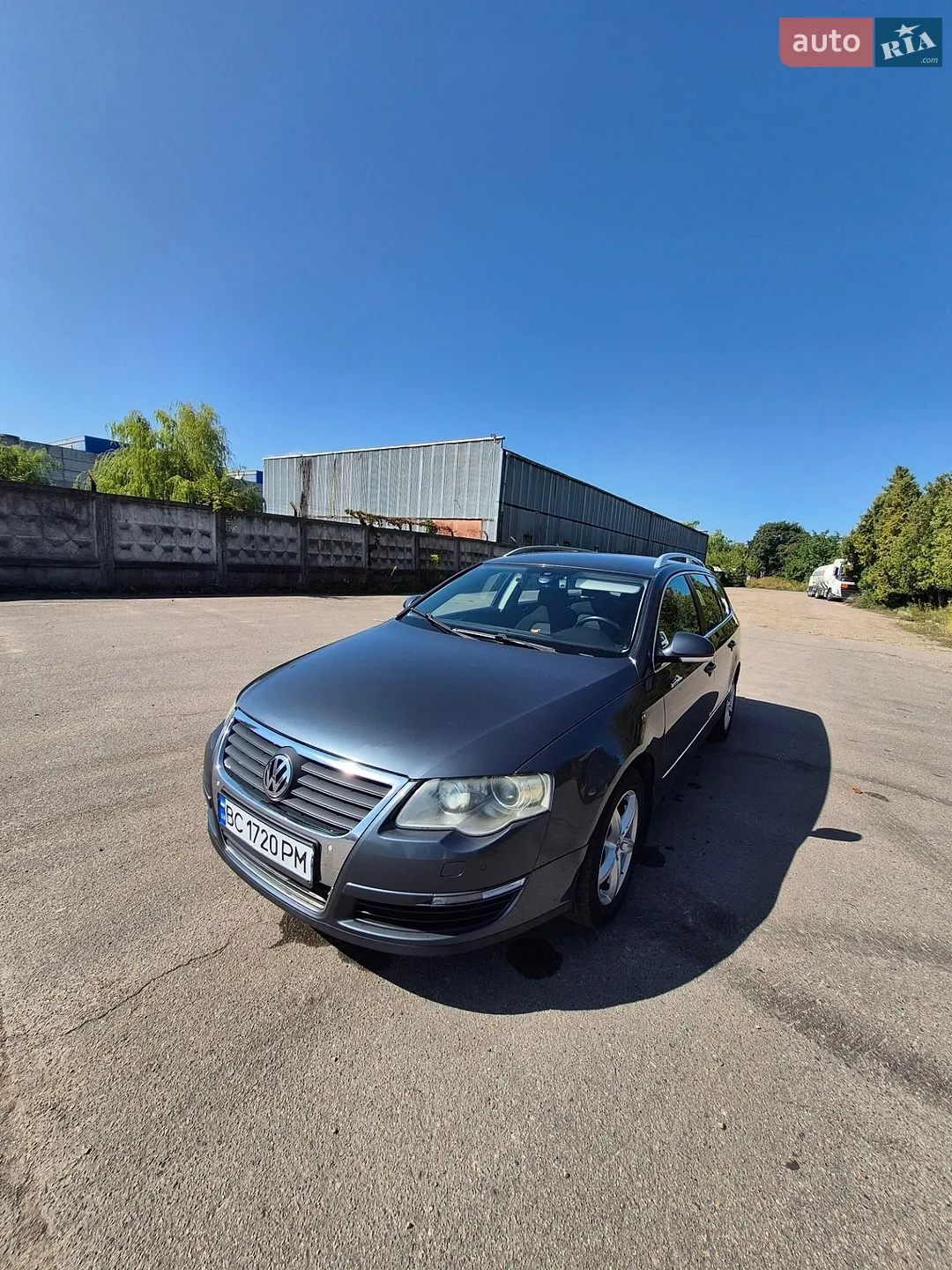 2010 Volkswagen Passat - фото 1