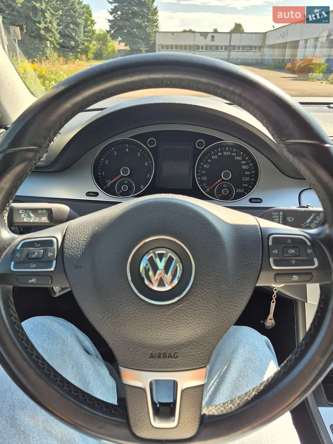 2010 Volkswagen Passat - мініатюра 32