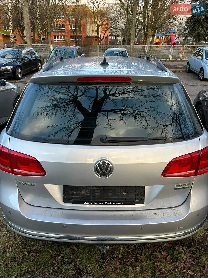 2013 Volkswagen Passat - мініатюра 3