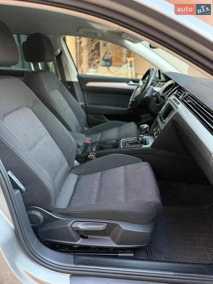 2015 Volkswagen Passat - мініатюра 39