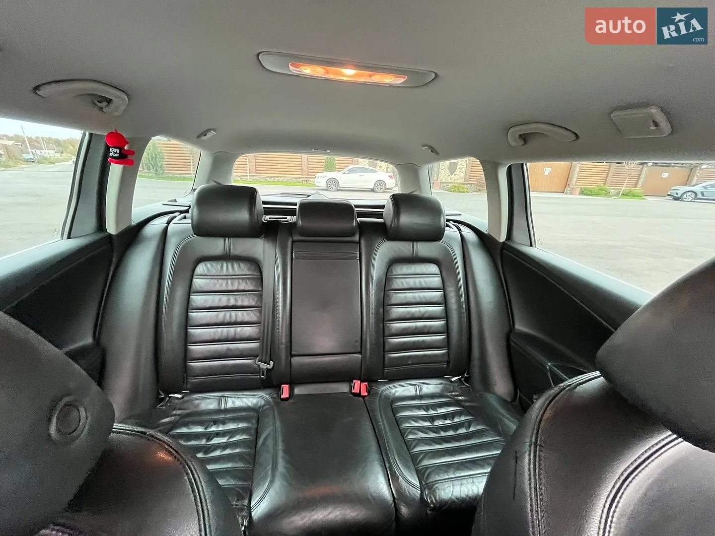 2010 Volkswagen Passat - мініатюра 8