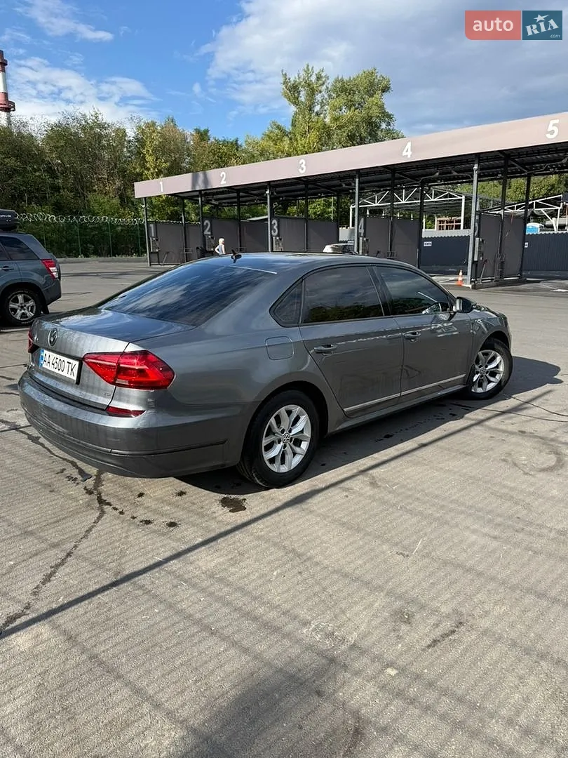 2016 Volkswagen Passat - мініатюра 5