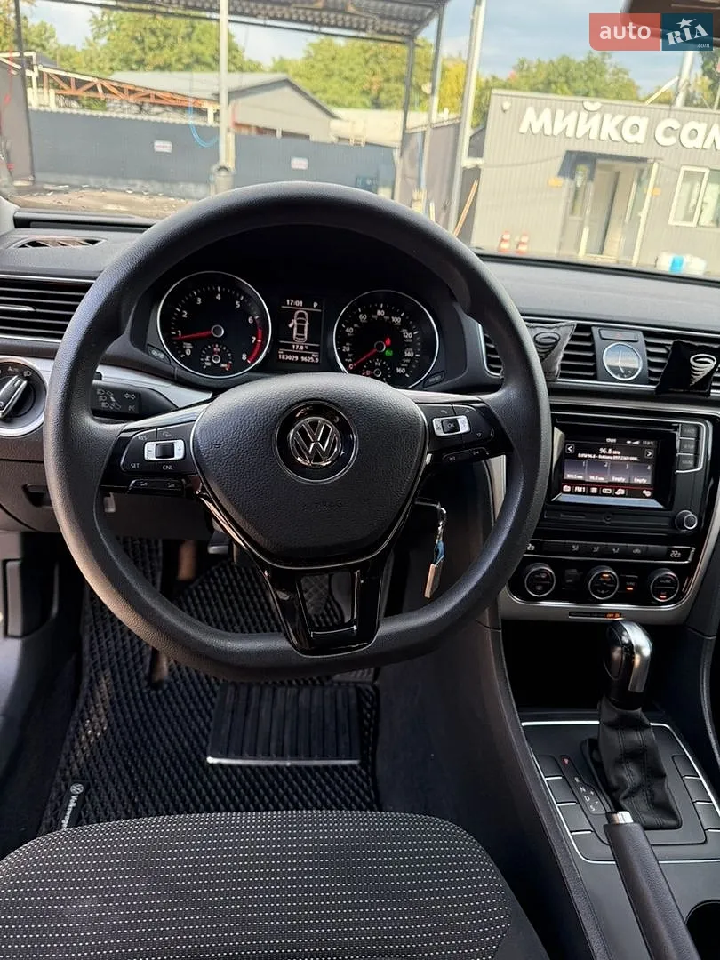 2016 Volkswagen Passat - мініатюра 12