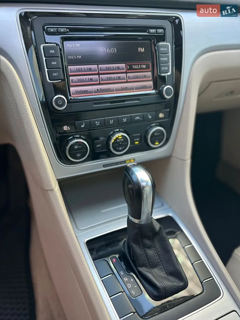 2012 Volkswagen Passat - мініатюра 10