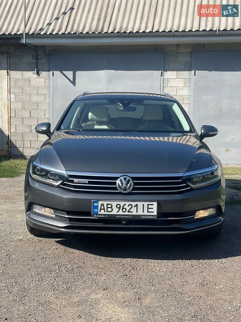 2016 Volkswagen Passat - мініатюра 2
