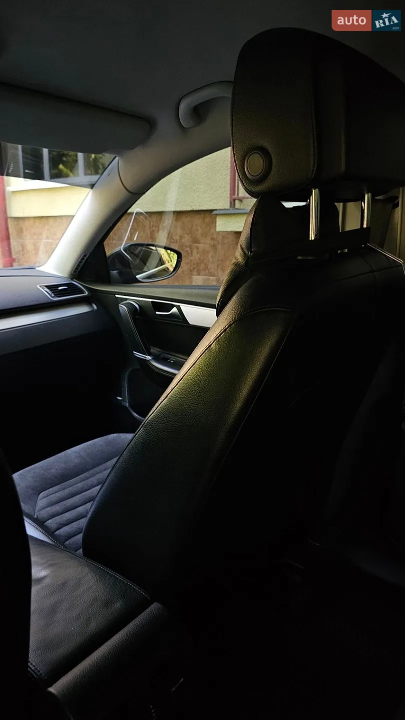 2013 Volkswagen Passat - мініатюра 31