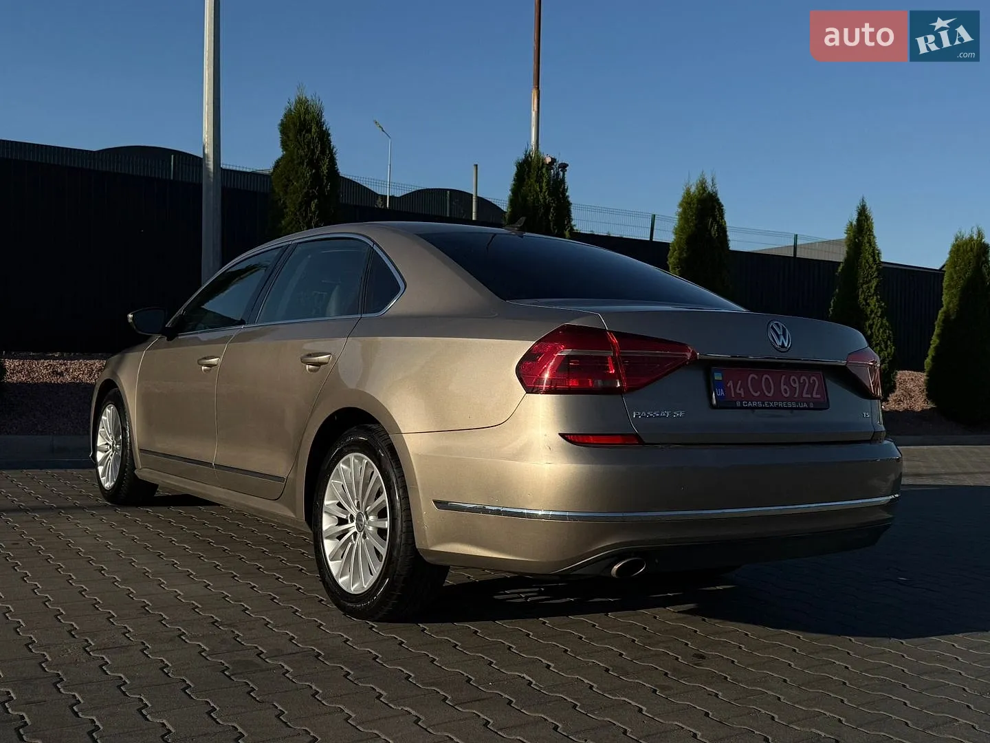 2016 Volkswagen Passat - мініатюра 11