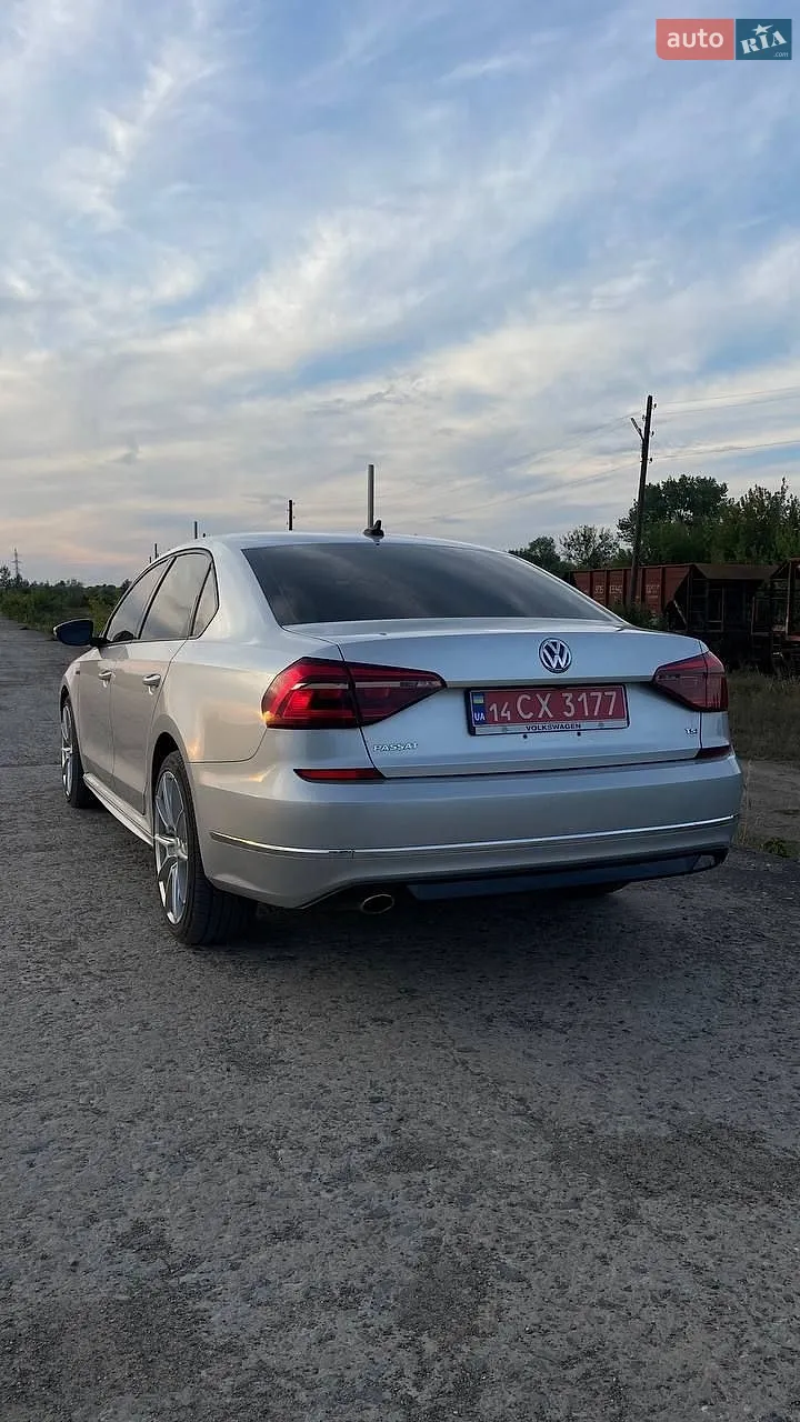 2017 Volkswagen Passat - мініатюра 8