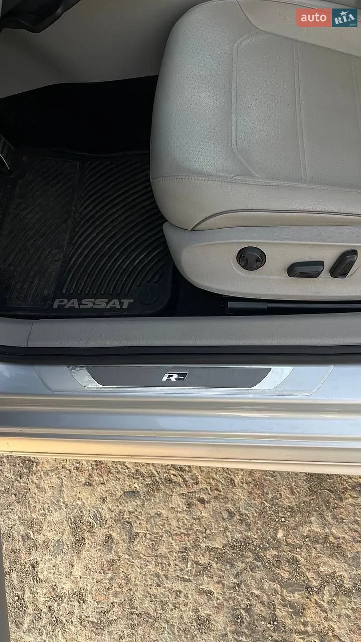2017 Volkswagen Passat - мініатюра 21