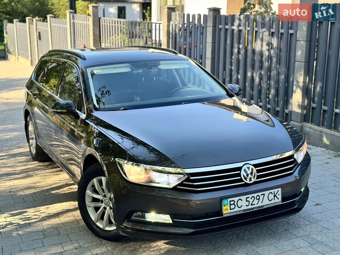 2016 Volkswagen Passat - мініатюра 2