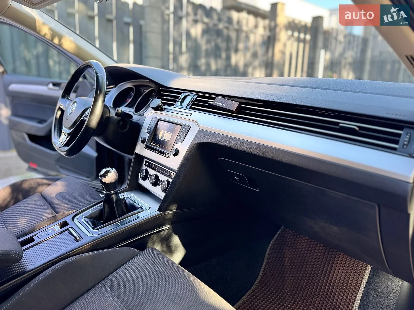 2016 Volkswagen Passat - мініатюра 28