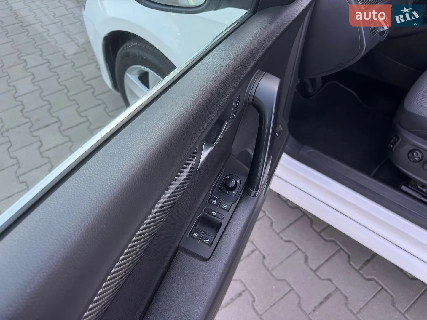 2011 Volkswagen Passat - мініатюра 28