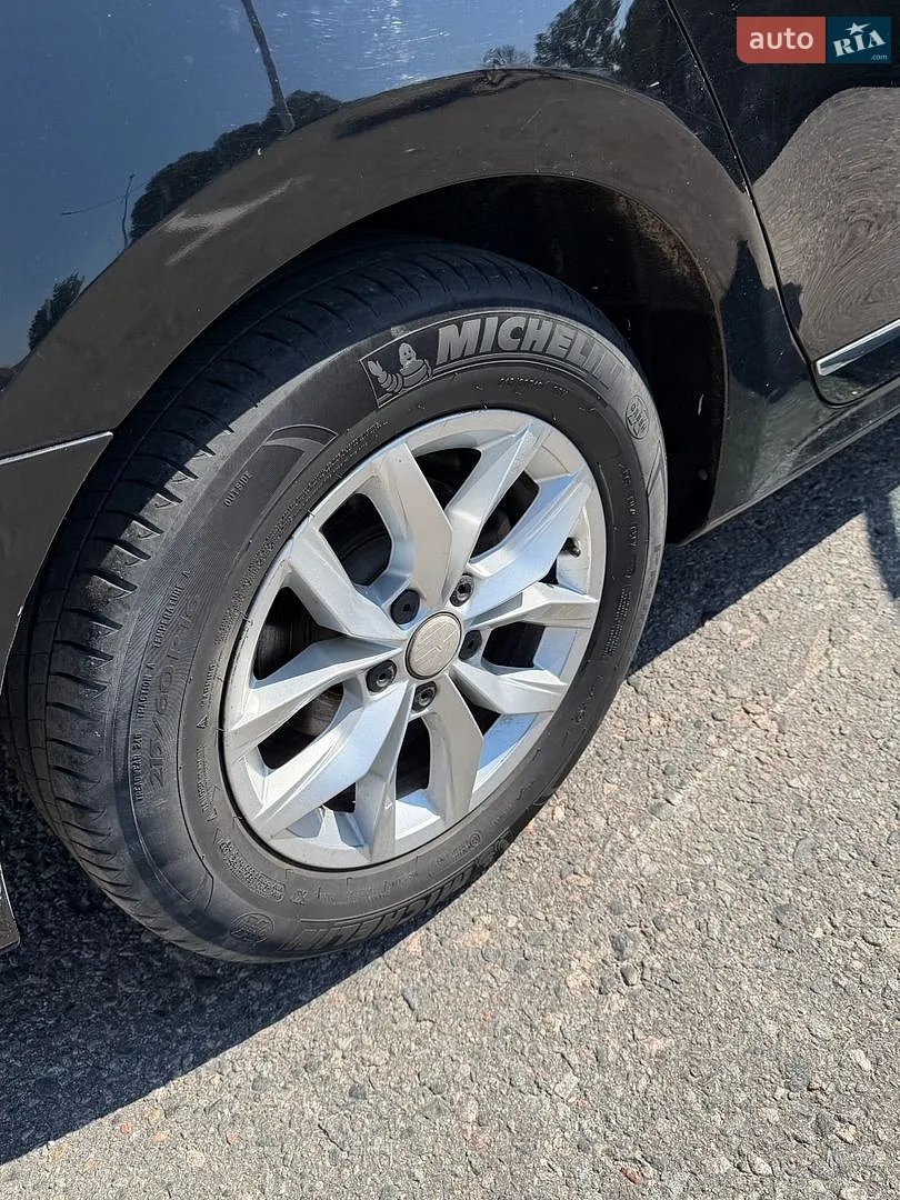 2016 Volkswagen Passat - мініатюра 14