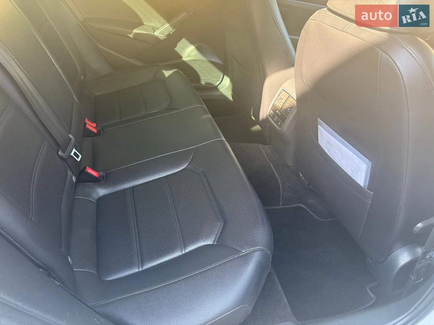 2018 Volkswagen Passat - мініатюра 11