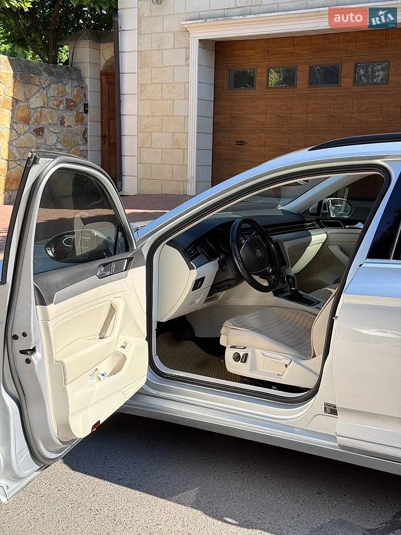 2018 Volkswagen Passat - мініатюра 23