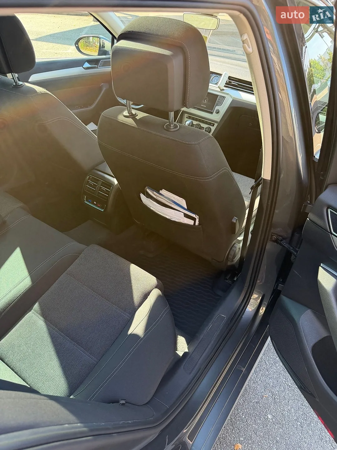 2015 Volkswagen Passat - мініатюра 12
