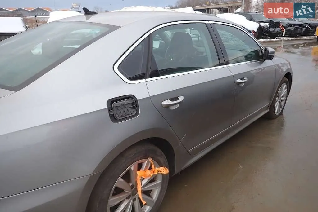 2012 Volkswagen Passat - мініатюра 30