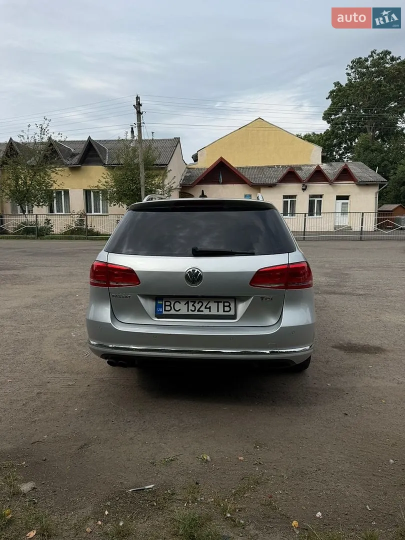 2010 Volkswagen Passat - мініатюра 6