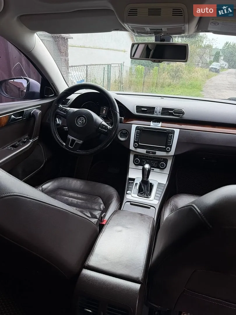 2010 Volkswagen Passat - мініатюра 11