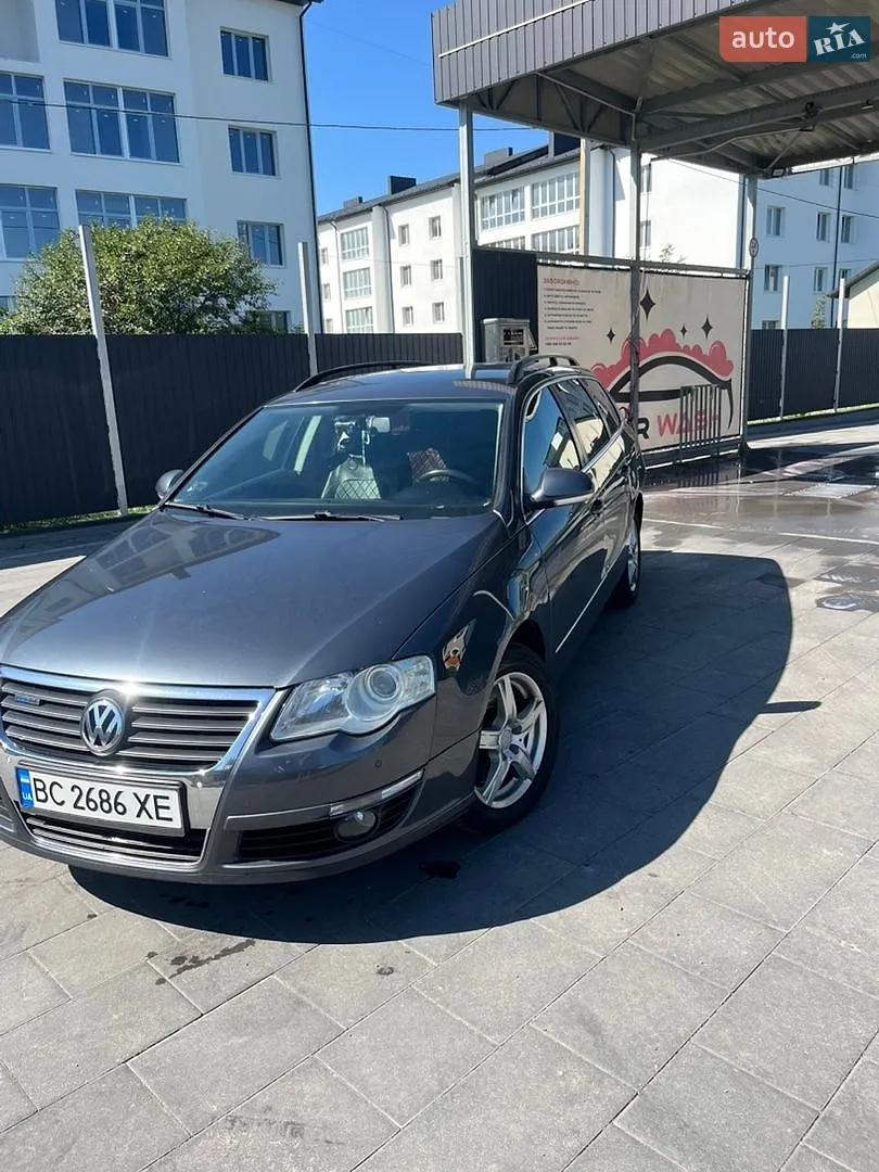 2010 Volkswagen Passat - мініатюра 11