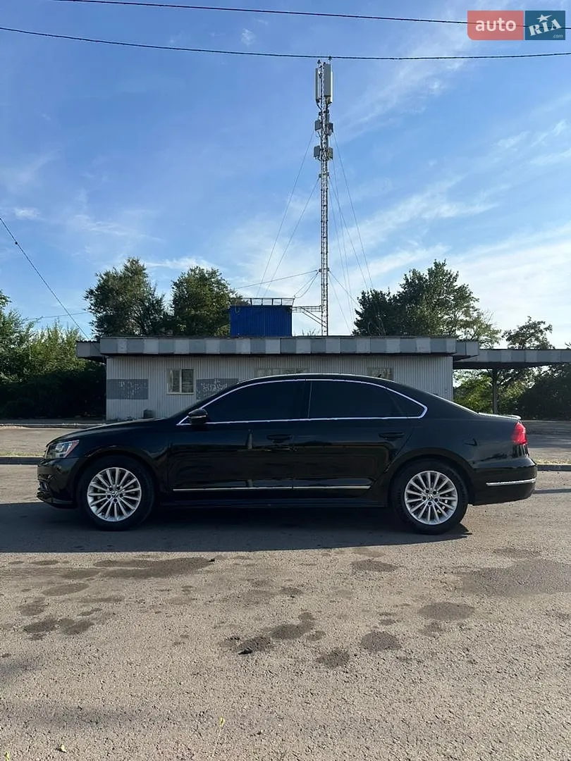 2016 Volkswagen Passat - мініатюра 4