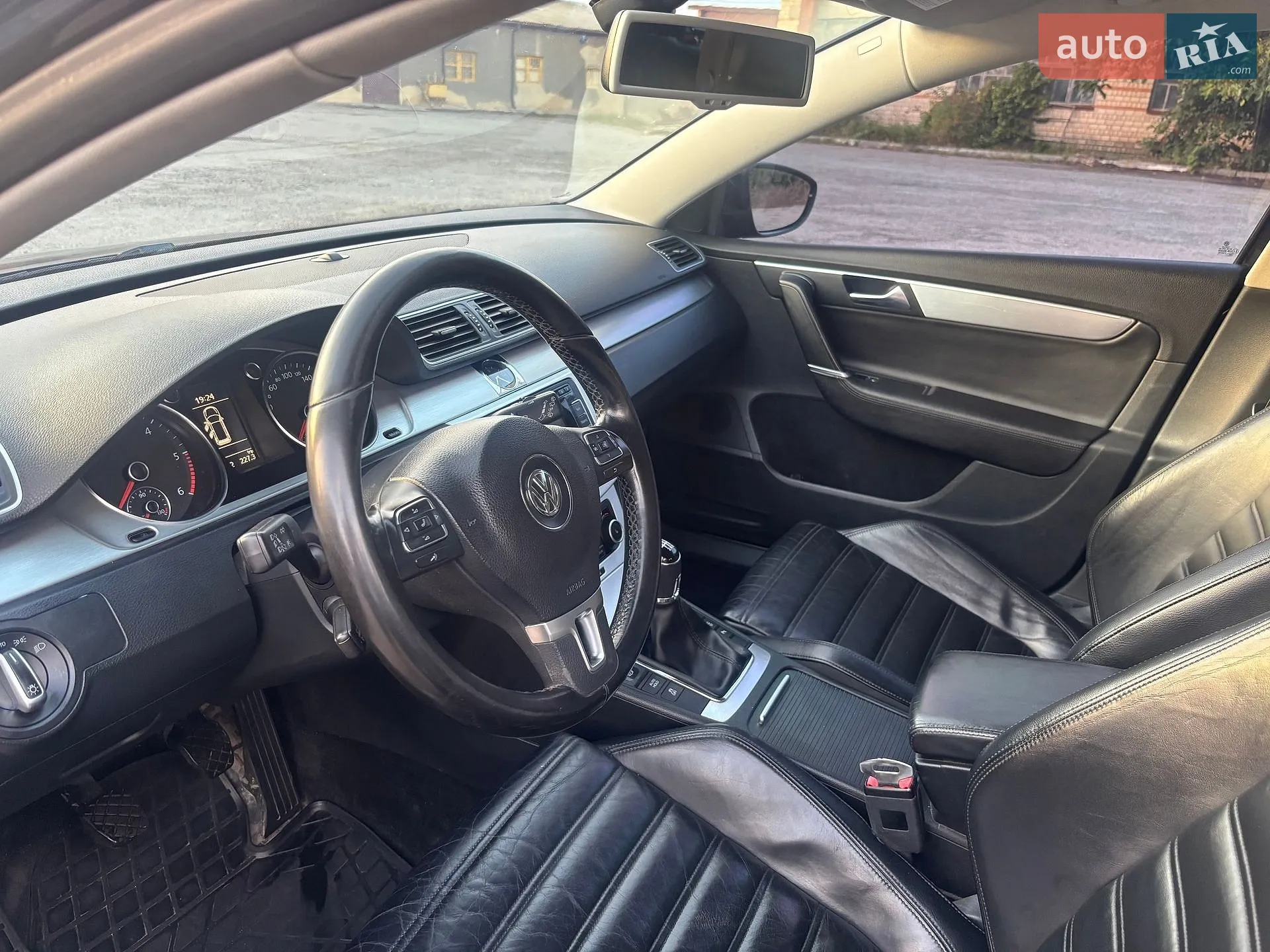 2011 Volkswagen Passat - мініатюра 10