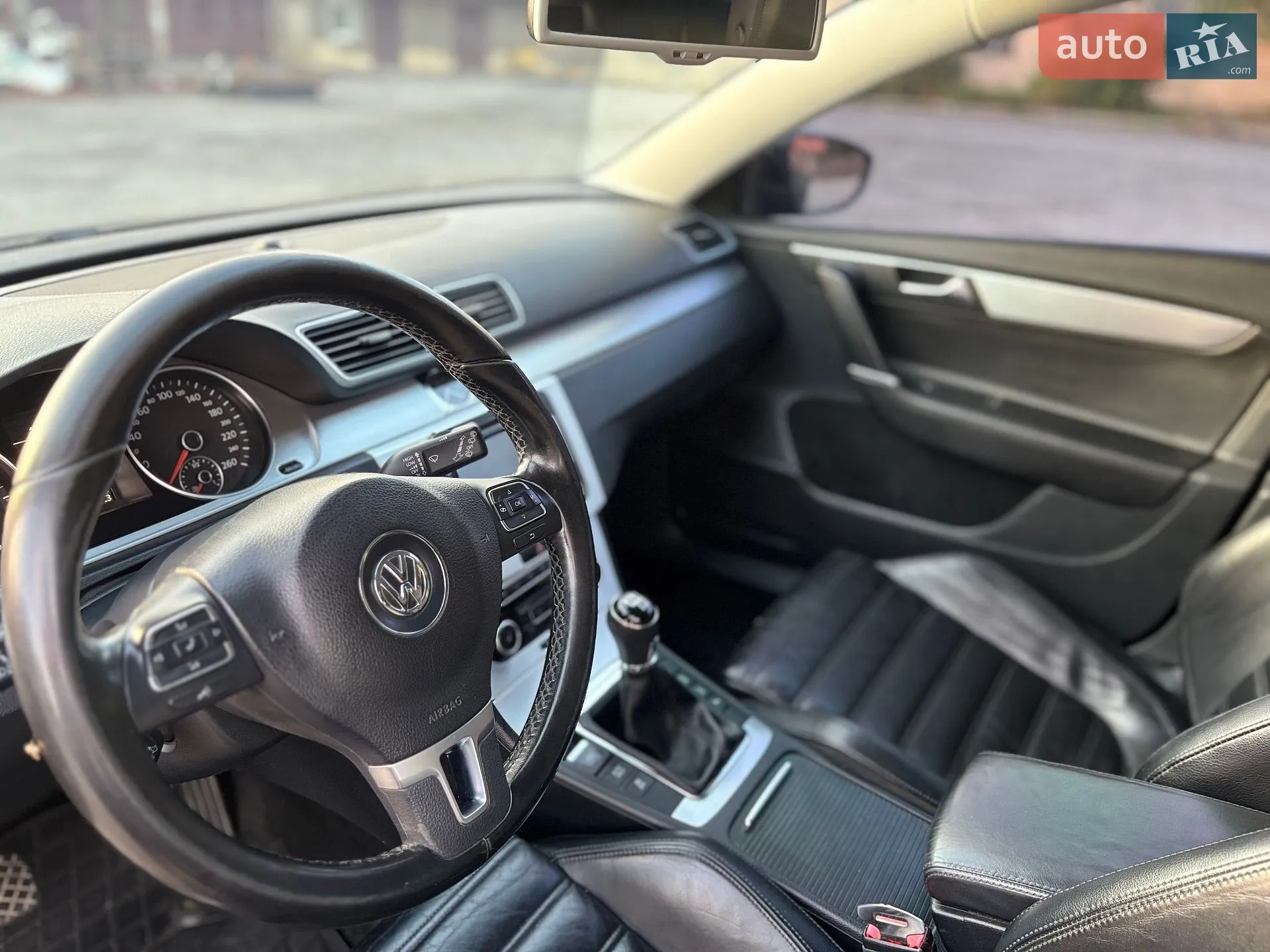 2011 Volkswagen Passat - мініатюра 13