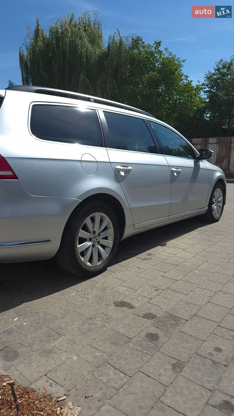 2011 Volkswagen Passat - мініатюра 9