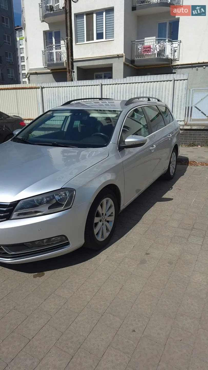 2011 Volkswagen Passat - мініатюра 4