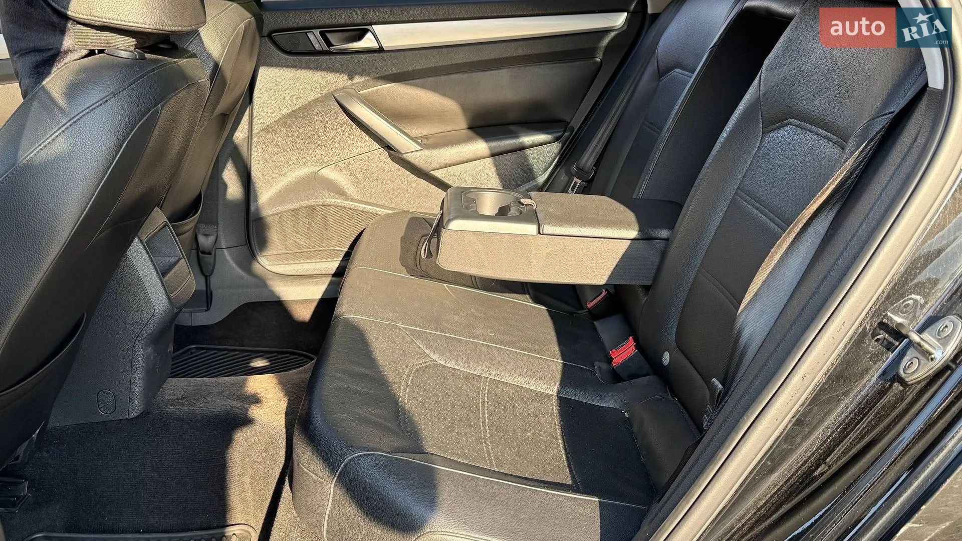 2012 Volkswagen Passat - мініатюра 17