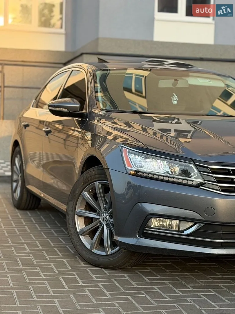 2018 Volkswagen Passat - мініатюра 11