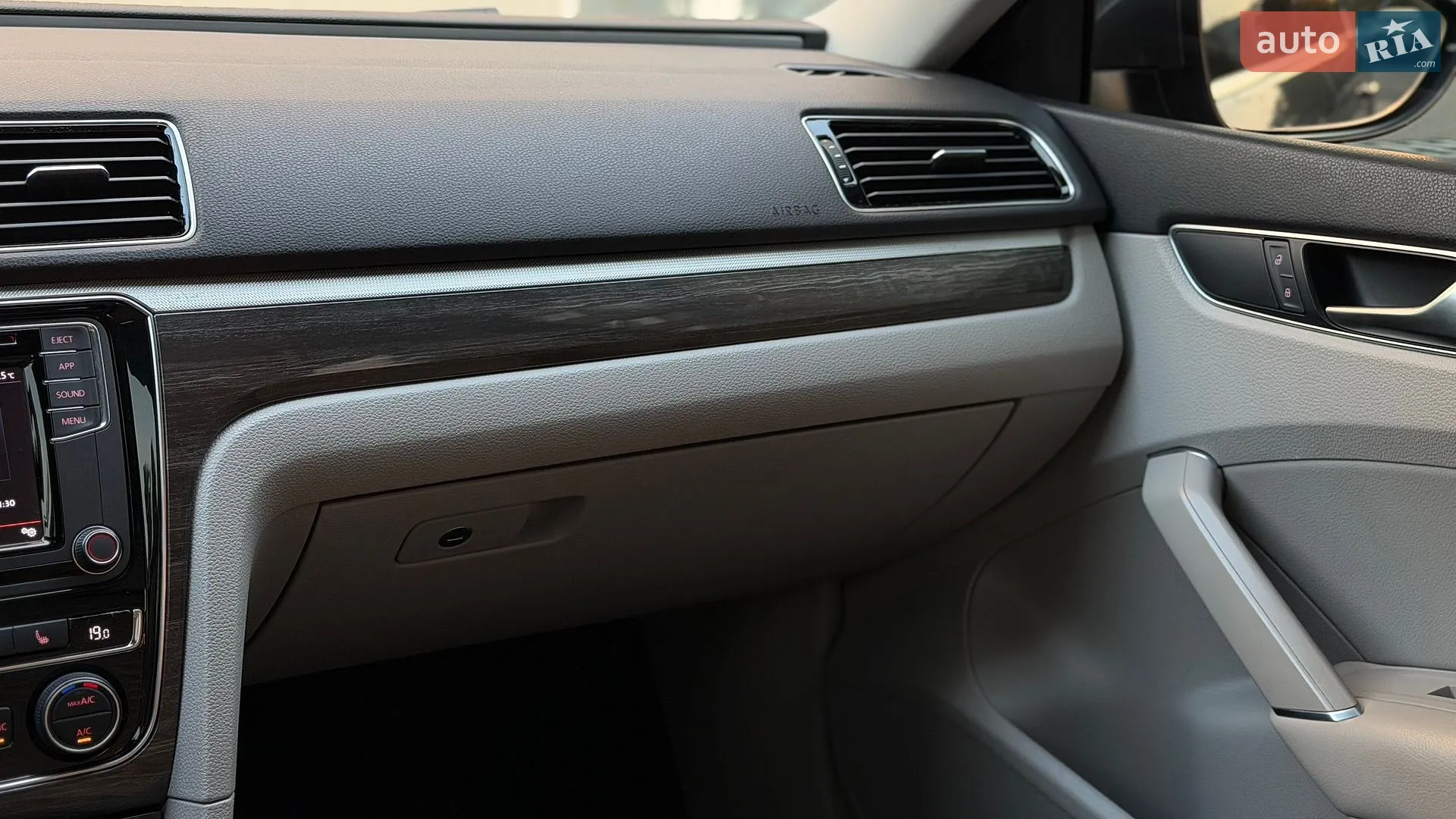 2018 Volkswagen Passat - мініатюра 34