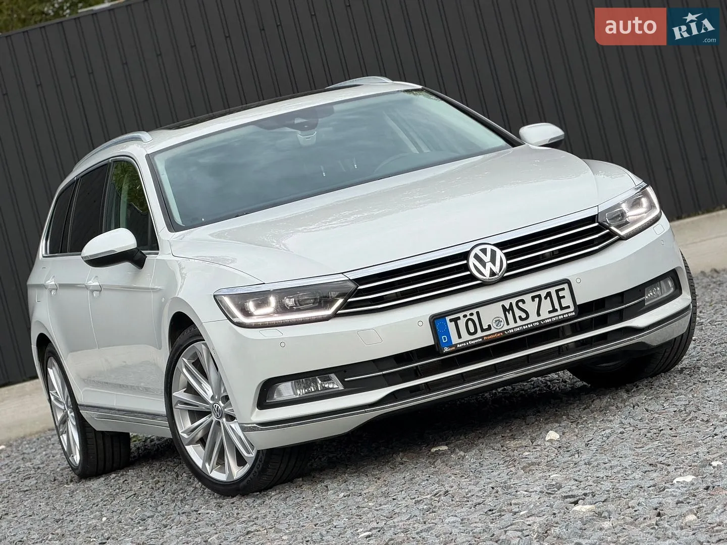 2015 Volkswagen Passat - мініатюра 2