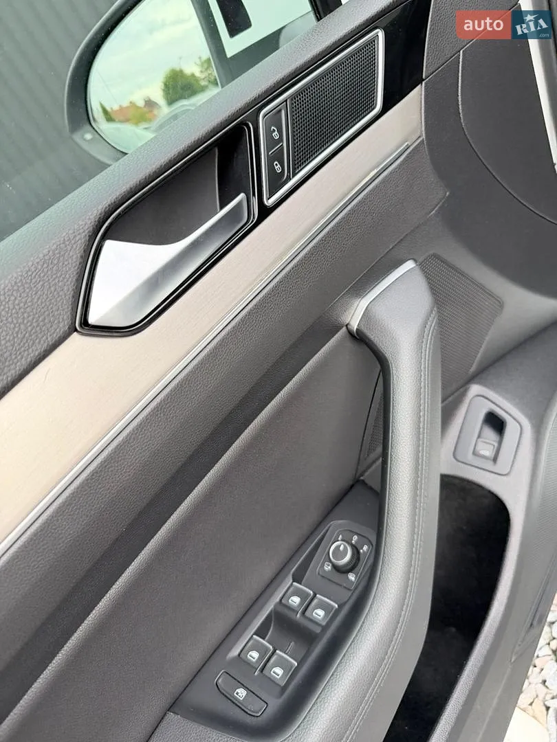 2015 Volkswagen Passat - мініатюра 30