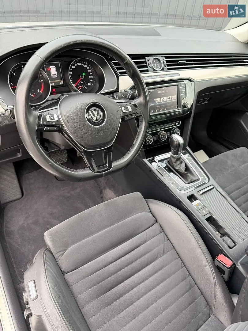 2015 Volkswagen Passat - мініатюра 31