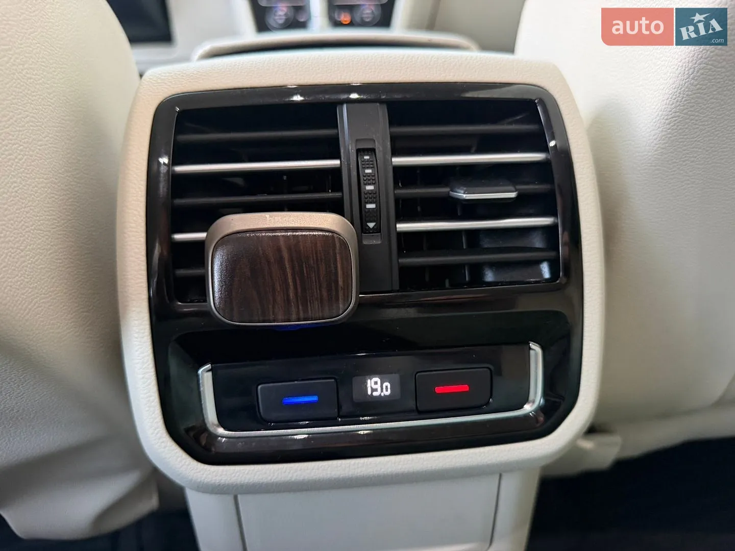 2017 Volkswagen Passat - мініатюра 42