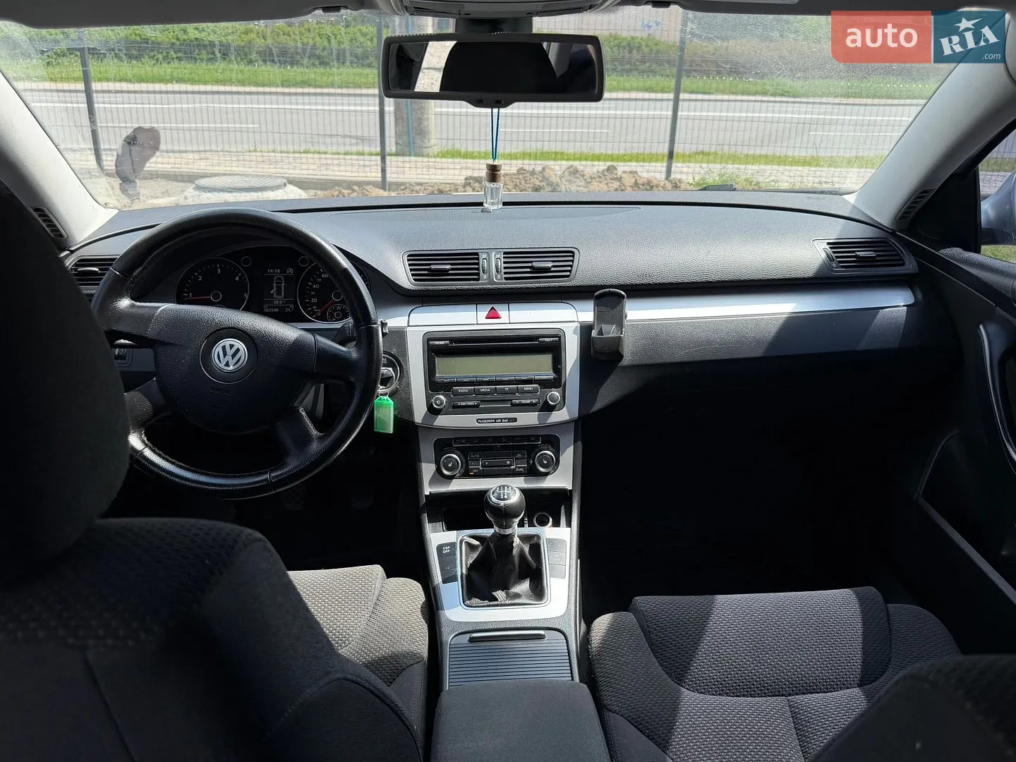 2010 Volkswagen Passat - мініатюра 9