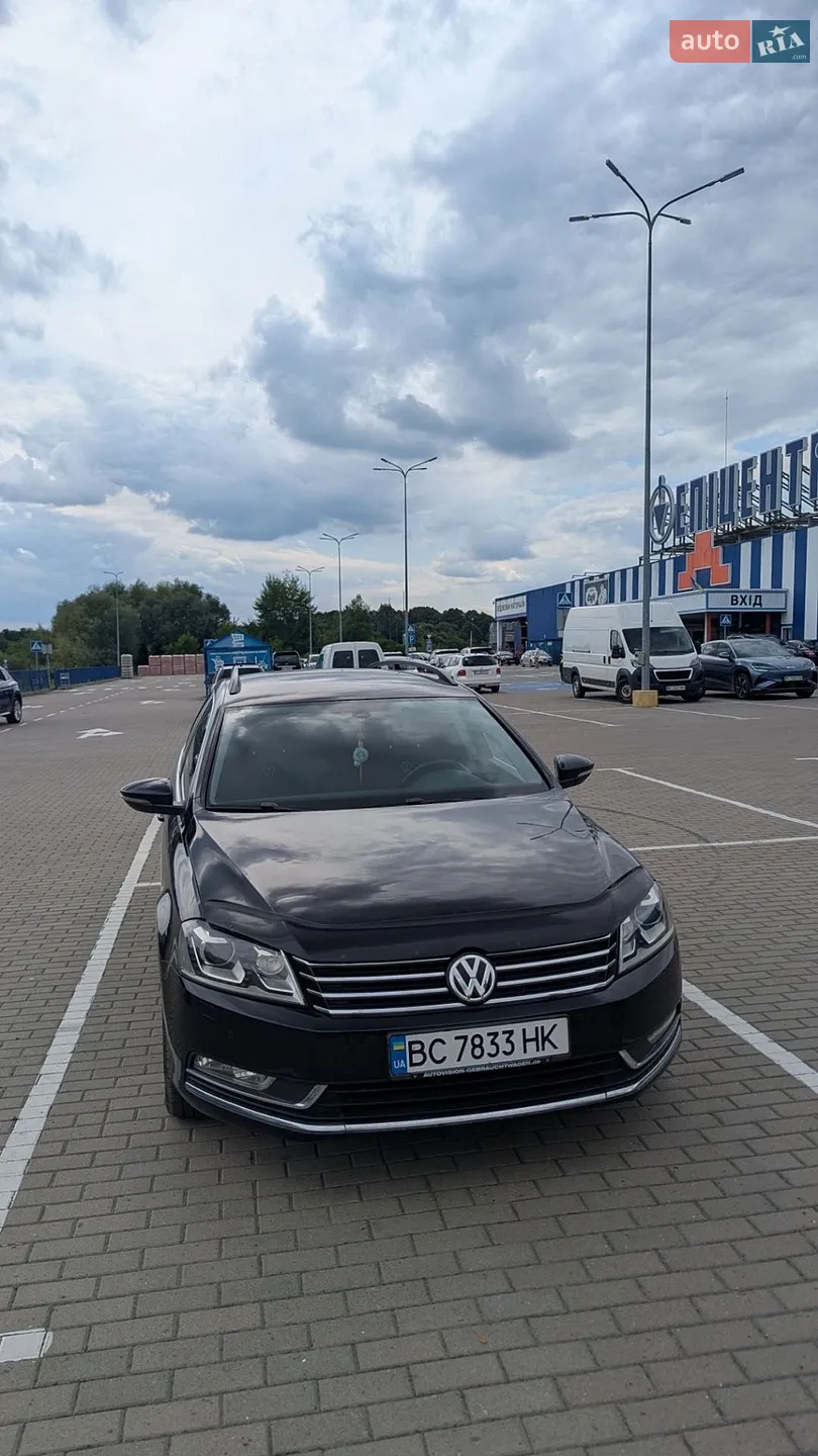 2011 Volkswagen Passat - мініатюра 2