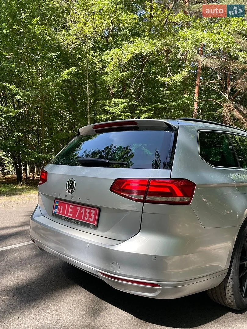 2017 Volkswagen Passat - мініатюра 10