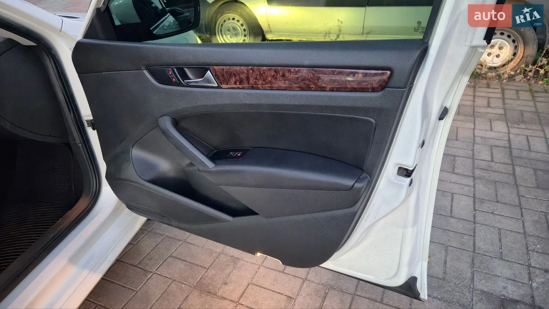 2012 Volkswagen Passat - мініатюра 11