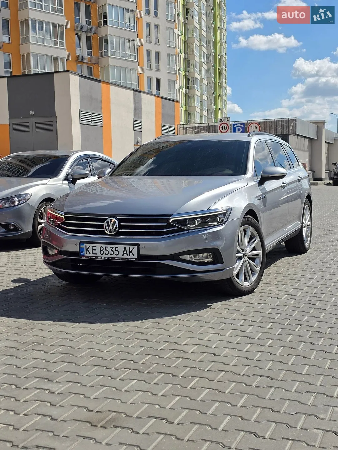 2019 Volkswagen Passat - мініатюра 2