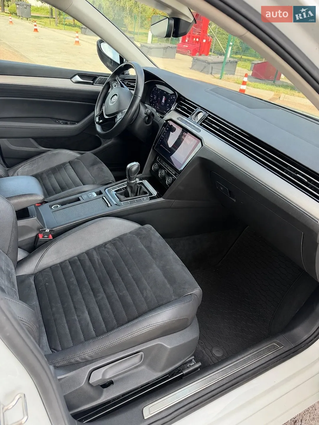 2017 Volkswagen Passat - мініатюра 10