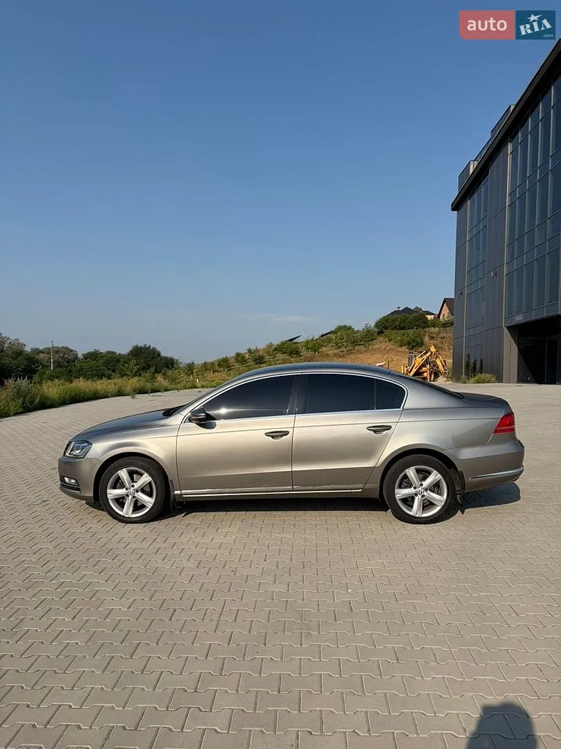 2012 Volkswagen Passat - мініатюра 2